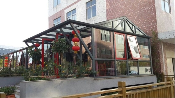 露臺(tái)陽(yáng)光房