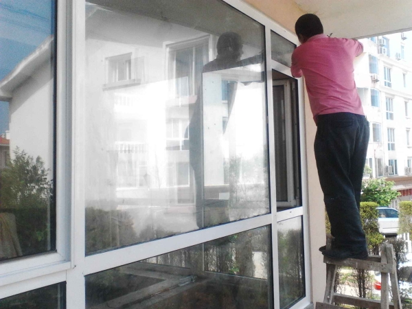 隔熱斷橋鋁合金門窗